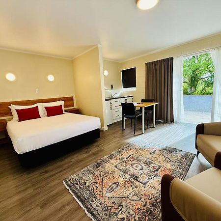 Colonial City Motel Гамильтон Экстерьер фото