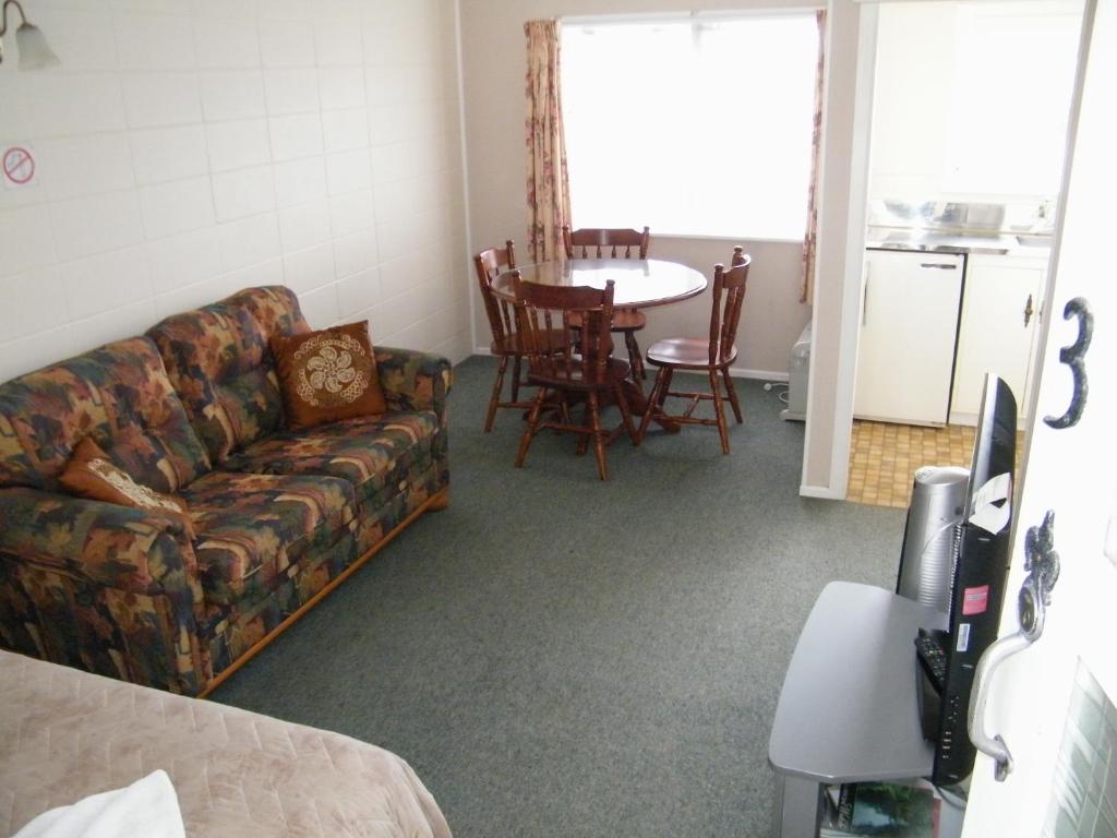 Colonial City Motel Гамильтон Номер фото