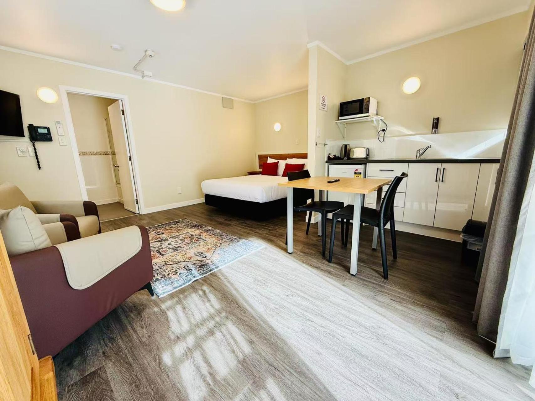 Colonial City Motel Гамильтон Экстерьер фото